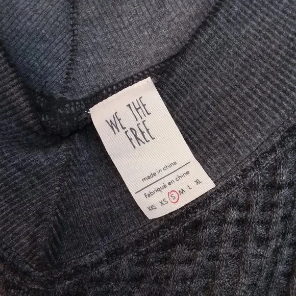 NWT We The Free South Side Thermal Waffle Knit Batwing Sleeve Black Gray Size S - Picture 3 of 10